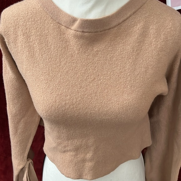 Wilfred Sweater 🌸 - Picture 3 of 9